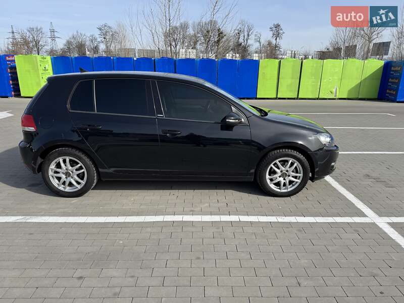 Хетчбек Volkswagen Golf 2012 в Вінниці
