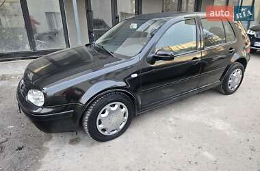 Хетчбек Volkswagen Golf 2002 в Вінниці