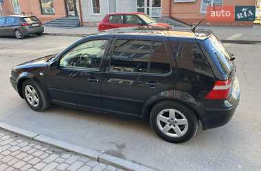 Хэтчбек Volkswagen Golf 2003 в Тернополе