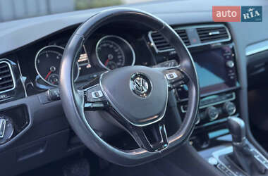 Універсал Volkswagen Golf 2019 в 