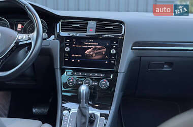 Універсал Volkswagen Golf 2019 в 
