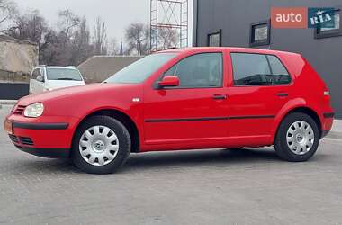 Хетчбек Volkswagen Golf 2003 в Одесі