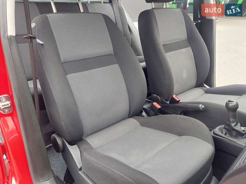 Хетчбек Volkswagen Golf 2003 в Одесі