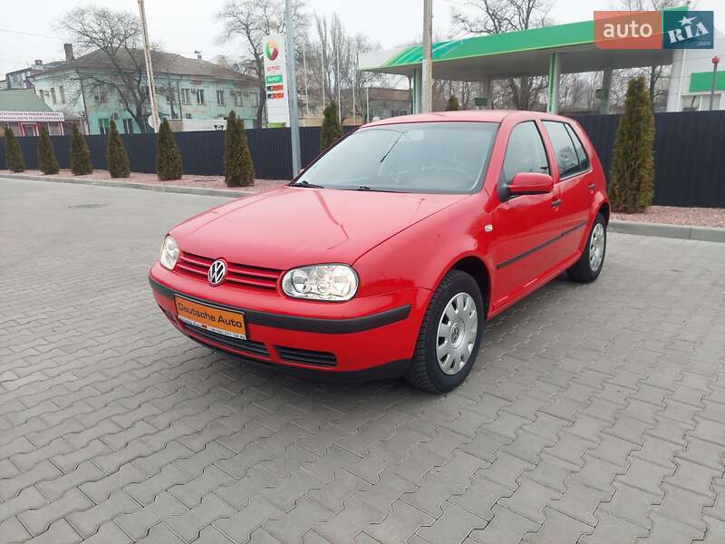 Хетчбек Volkswagen Golf 2003 в Одесі