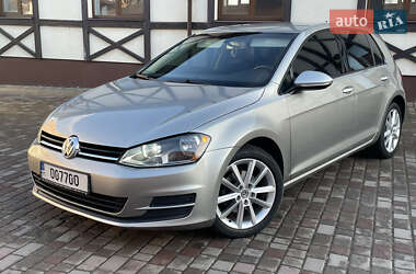 Хэтчбек Volkswagen Golf 2014 в Ровно