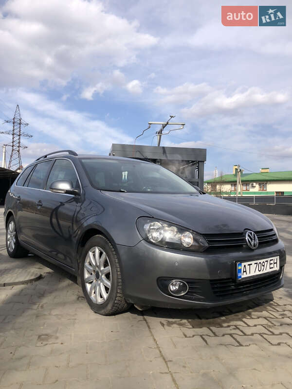 Універсал Volkswagen Golf 2010 в Львові