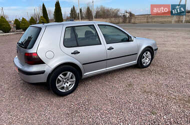 Хетчбек Volkswagen Golf 2002 в Самборі