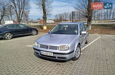 Хэтчбек Volkswagen Golf 2001 в Виннице