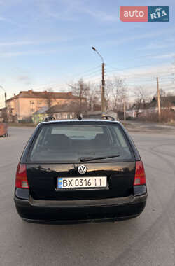 Універсал Volkswagen Golf 2001 в Києві