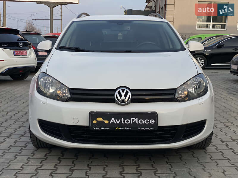 Универсал Volkswagen Golf 2011 в Луцке