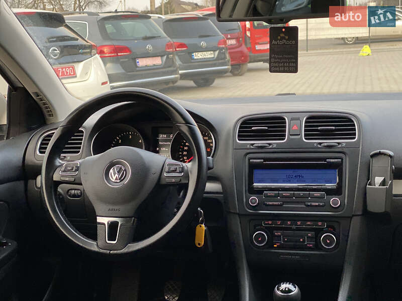 Универсал Volkswagen Golf 2011 в Луцке