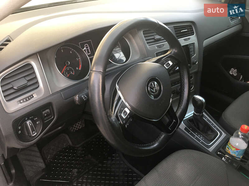 Хетчбек Volkswagen Golf 2014 в Запоріжжі фото 6 Хетчбек Volkswagen Golf 2014 в Запоріжжі