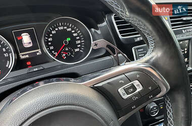 Хэтчбек Volkswagen Golf 2015 в 