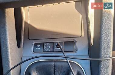 Хэтчбек Volkswagen Golf 2008 в 