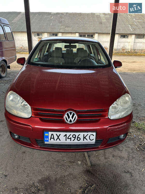 Volkswagen Golf 2004