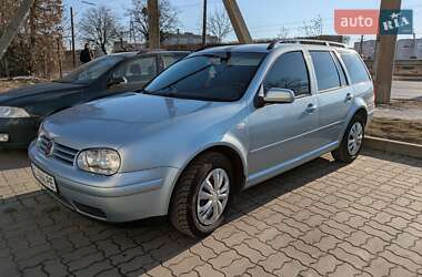 Універсал Volkswagen Golf 2004 в Львові