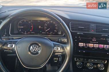 Універсал Volkswagen Golf 2017 в 