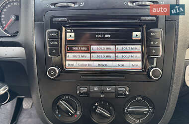 Универсал Volkswagen Golf 2009 в 