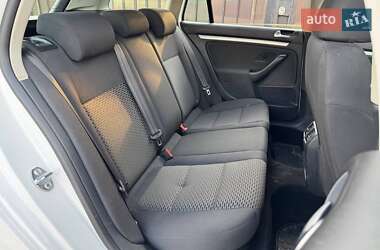Универсал Volkswagen Golf 2013 в 