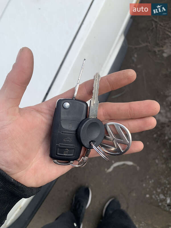 Хетчбек Volkswagen Golf 1988 в Дніпрі