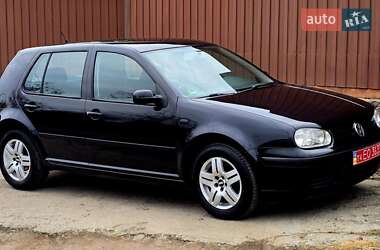 Хетчбек Volkswagen Golf 2002 в Полтаві