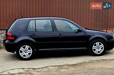 Хетчбек Volkswagen Golf 2002 в Полтаві