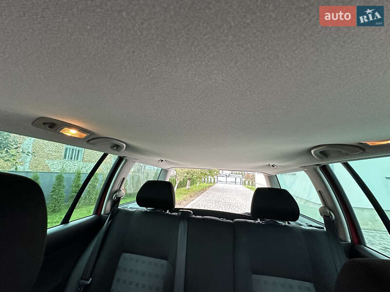 Универсал Volkswagen Golf 2006 в Тернополе