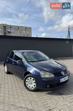 Хэтчбек Volkswagen Golf 2004 в Червонограде