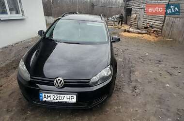 Универсал Volkswagen Golf 2010 в Черняхове