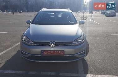 Универсал Volkswagen Golf 2019 в Киеве