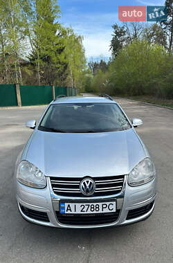 Универсал Volkswagen Golf 2009 в Киеве