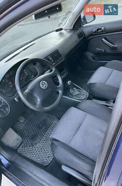 Универсал Volkswagen Golf 2001 в 