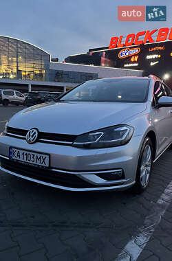 Універсал Volkswagen Golf 2019 в Києві