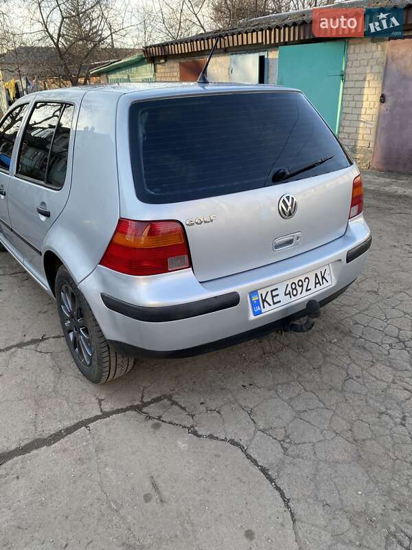Хетчбек Volkswagen Golf 2000 в Софіївці