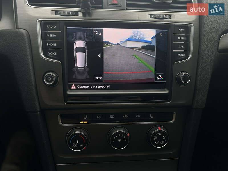 Хетчбек Volkswagen Golf 2013 в Кременці