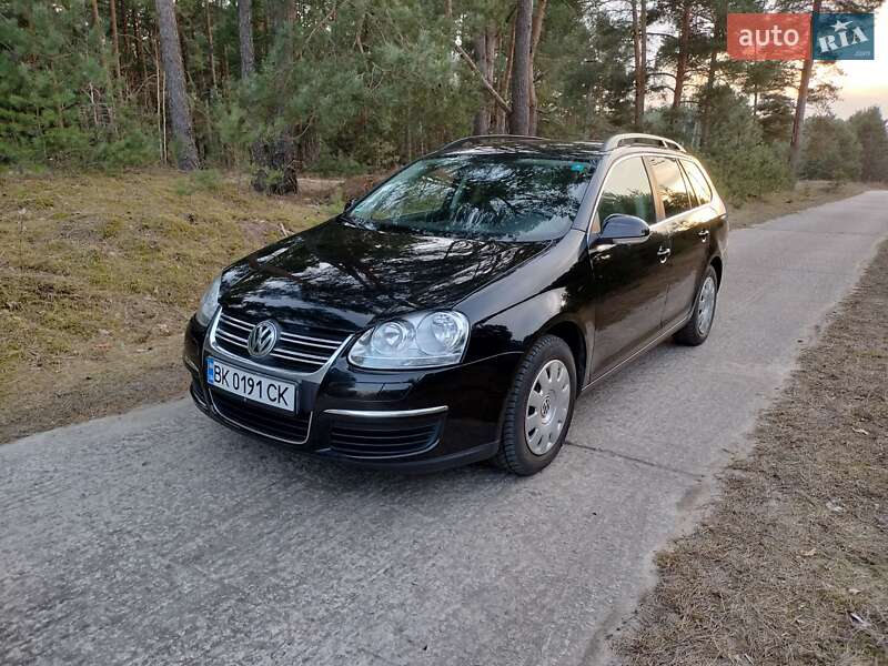 Універсал Volkswagen Golf 2007 в Вараші