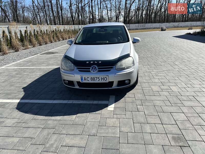 Хэтчбек Volkswagen Golf 2008 в 