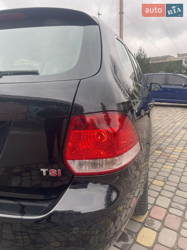 Універсал Volkswagen Golf 2009 в Луцьку