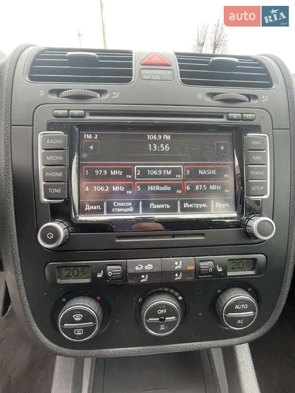 Універсал Volkswagen Golf 2009 в Луцьку