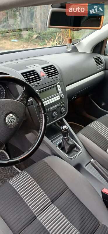 Хэтчбек Volkswagen Golf 2008 в Шишаки фото 6 Хэтчбек Volkswagen Golf 2008 в Шишаки