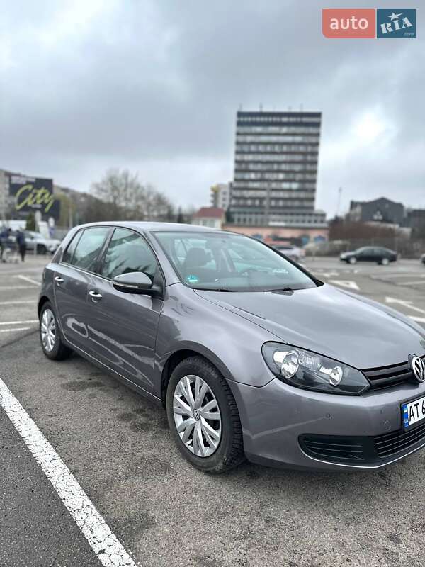 Хетчбек Volkswagen Golf 2009 в Івано-Франківську