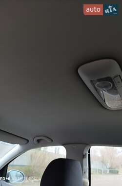 Хетчбек Volkswagen Golf 2005 в 