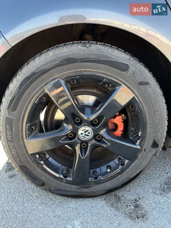 Хэтчбек Volkswagen Golf 2006 в Ровно