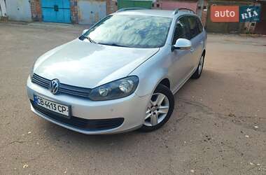 Універсал Volkswagen Golf 2010 в Чернігові