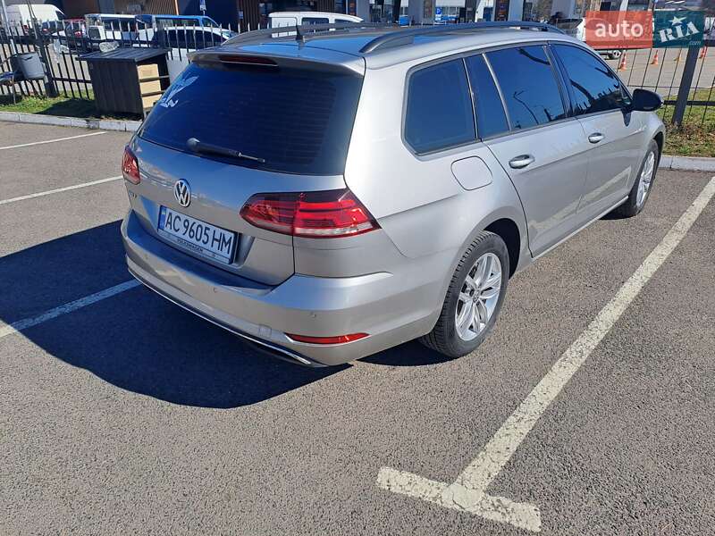 Універсал Volkswagen Golf 2018 в Луцьку