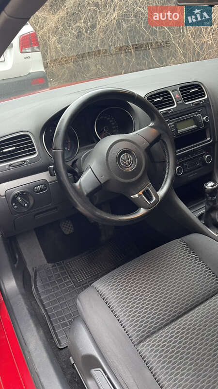 Хэтчбек Volkswagen Golf 2009 в Киеве