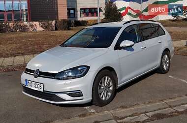 Універсал Volkswagen Golf 2018 в Калуші