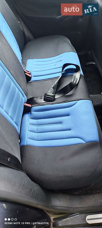 Універсал Volkswagen Golf 2001 в Києві