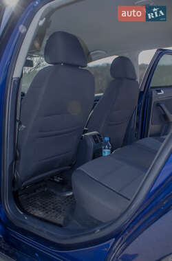 Универсал Volkswagen Golf 2010 в 