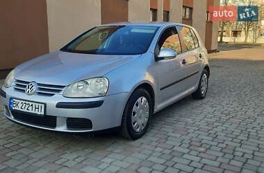 Хетчбек Volkswagen Golf 2005 в Рівному